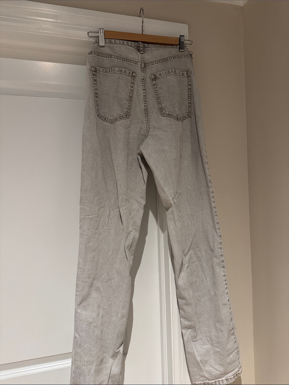 wild fable High-Rise Light Gray Distressed Straight Jeans - Picture 2 of 3